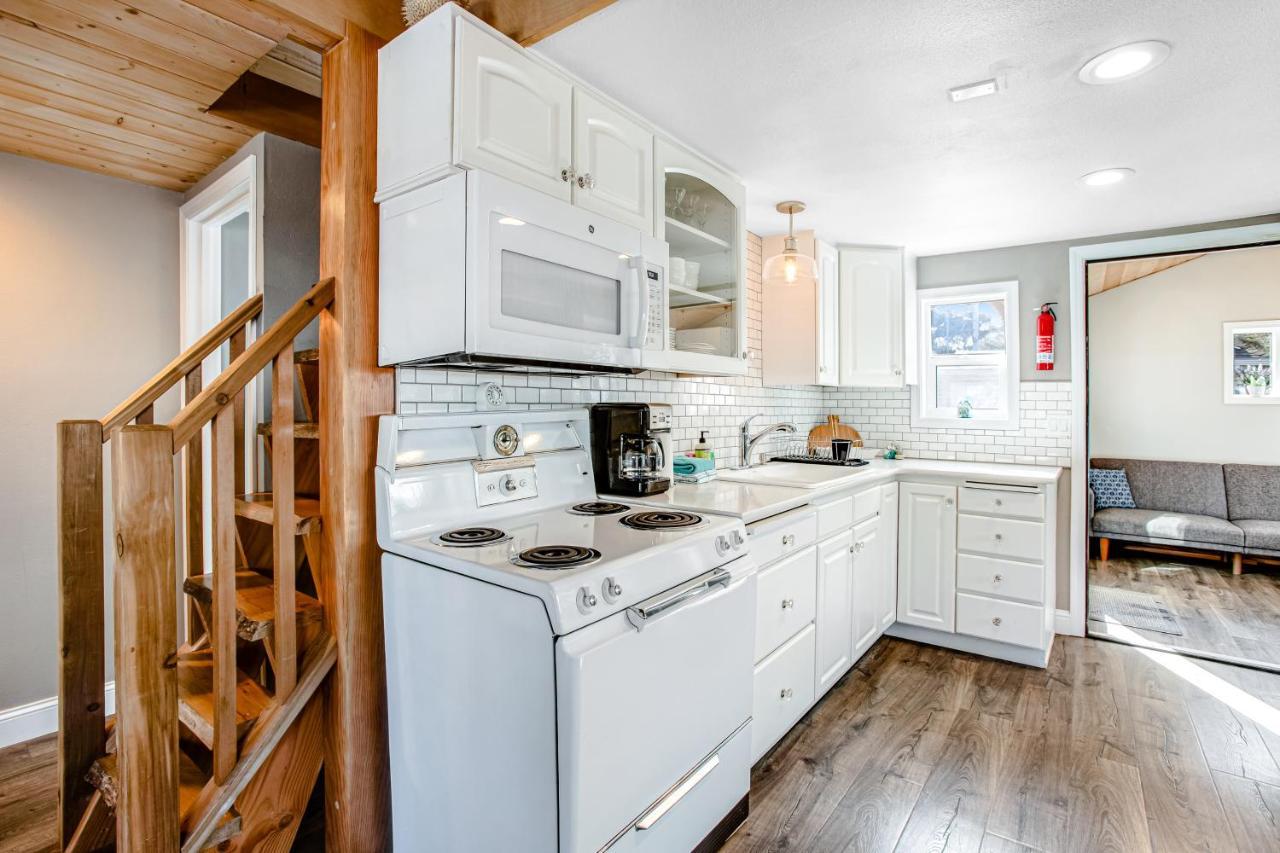 Siletz Bay Getaway Villa Lincoln City Exterior foto